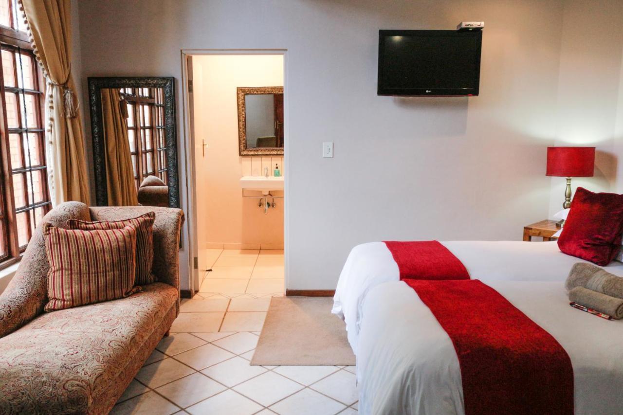25 On Catherine Pretoria Ngoại thất bức ảnh
